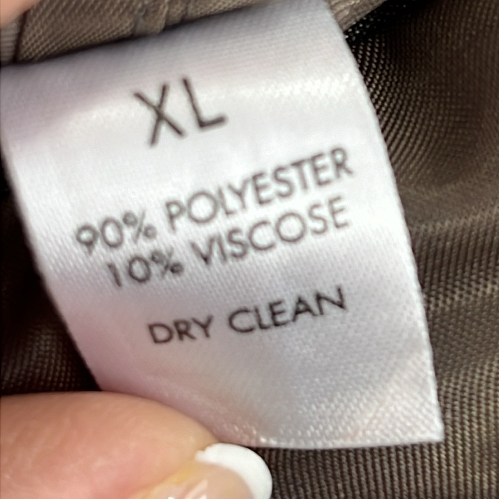 Calvin Klein Men’s Light Grey Striped Two-Piece Suit (44R, 38/30) - Picture 8 of 14